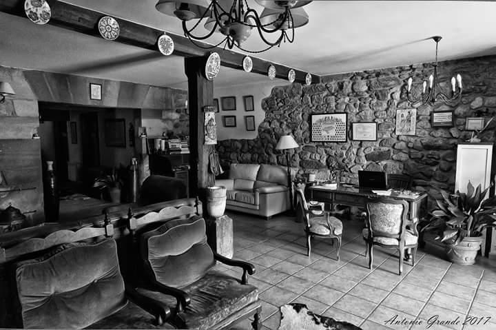 Hotel Casa Velarde Torrelavega Exteriér fotografie